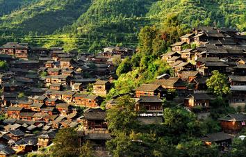 山东出发湖南湘西凤凰·竹山苗寨6日游：红石林-凤凰古城-墨戎苗寨竹山苗寨6日游-游推荐