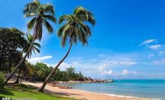 湖南出发海南环岛8日自驾游：三亚湾-千年古盐田-文昌石头公园-呆呆岛8日春节自驾游-推荐