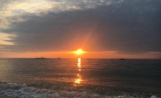 成都出发川西5日自驾：色达佛学院-八美-墨石公园5日自驾游-推荐