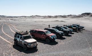 敦煌集合新疆甘肃6日落地自驾游：玄奘丝绸之路-大海道核心区-火焰山-天山天池-莫高窟6日西域之旅-推荐