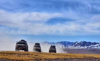 敦煌集合甘肃青海新疆西藏20日落地自驾：独库公路-布达拉宫-珠峰-天山天池-探秘青藏线20日大西北环-推荐