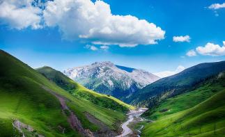 新疆9日西疆南疆自驾游：赛里木湖-喀拉峻-巴音布鲁克-库车大峡谷-独库公路-伊昭公路-推荐