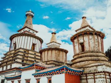 成都出发川西阿坝4日自驾游：莲宝叶则-神座-棒托寺-情人海4日自驾