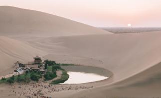 成都出发重走丝绸之路12日自驾：张掖-嘉峪关-玉门-敦煌-青海湖-塔尔寺-若尔盖草原12日自驾-推荐