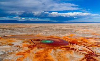 北京出发青海甘肃10日自驾游：水上雅丹-翡翠湖-青海湖-莫高窟-张掖七彩丹霞10日自驾游-推荐