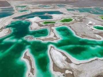 全国出陕甘青11日自驾游：额济纳胡杨林-敦煌莫高窟-青海火星营地-地魔之眼-水上雅丹11日自驾游