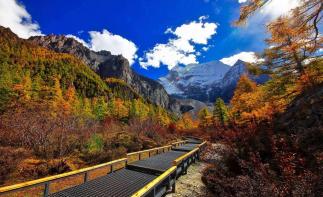 云南自驾游：自驾腾冲·怒江·稻城亚丁·横断山16日游-推荐