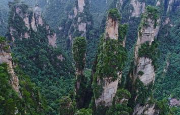 成都出发湘西6日深度自驾：酉阳桃花源-凤凰古城-张家界森林公园-天门山森林公园6日自驾游-游推荐