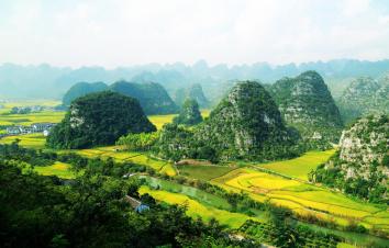 成都出发贵州5日赏花自驾：罗平油菜花-兴义万峰林-晴隆24拐5日休闲自驾游-游推荐