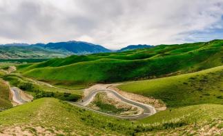 乌鲁木齐集结夏季南疆10日自驾：独库公路全段-那拉提-巴音布鲁克-喀什-帕米尔高原-盘龙古道10日落-推荐