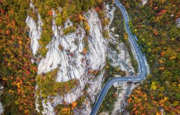 成都出发陕西5日自驾：[秦岭寻宝]秦岭-黄柏塬-华阳古镇-兴汉胜境-天汉传奇表演5日自驾-游推荐