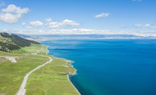 五一出发新疆7日自驾：赛里木湖-小白杨哨所-裕民山花-那拉提空中草原-库木塔格沙漠7日落地自驾-推荐