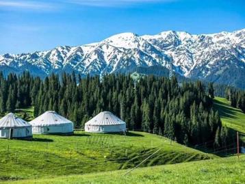 乌鲁木齐集合新疆全景22日自驾游：北疆+伊犁+南疆+吐鲁番5大洲7大地区