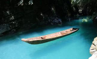 湖北恩施6日自驾游：中国最美水上公路古昭公路-走进中国仙本那屏山大峡谷-推荐