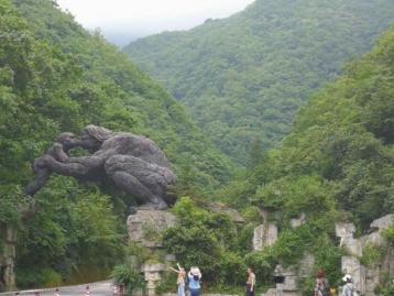北京出发湖北16日自驾游：神农架-武当山-恩施-狮子关-屏山大峡谷16日自驾游