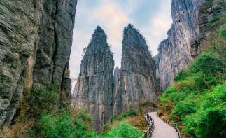 成都出发重庆湖北5日自驾：白帝城-瞿塘峡-恩施大峡谷-蚩尤九黎城-恩施女儿城5日自驾游-推荐