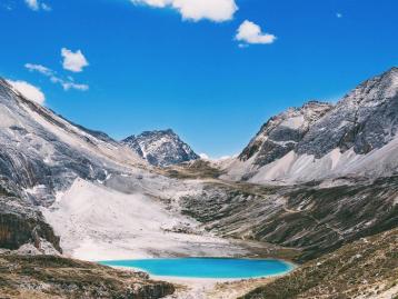 全国出发川西7日自驾：【全景川西】星球净土稻城亚丁-措卡湖-佛国色达-嘉绒圣湖情人海7日自驾游