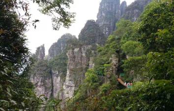 深圳出发广西金秀3日自驾游：广西金秀水墨山水温泉-莲花山-圣堂湖3天休闲自驾游-游推荐