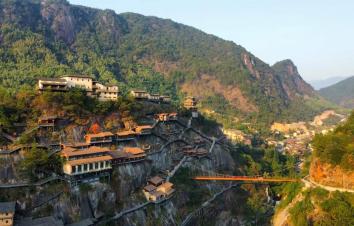 福建厦门出发江西5日自驾游：上饶葛仙山-望仙谷-庐山滑雪场-龙虎山5日自驾游-游推荐