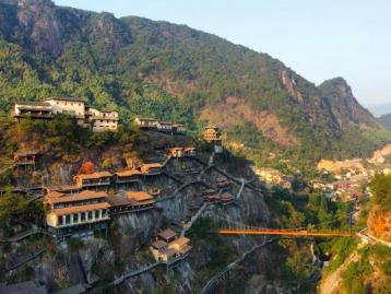 福建厦门出发江西5日自驾游：上饶葛仙山-望仙谷-庐山滑雪场-龙虎山5日自驾游