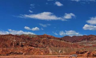 乌鲁木齐集合新疆23日自驾游：【全景新疆】北疆禾木喀纳斯-伊犁赛里木湖-南疆喀什-吐鲁番-超级大环线-推荐